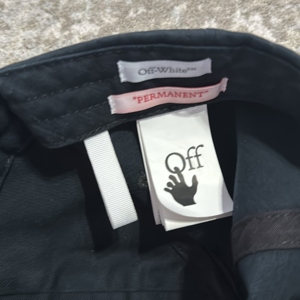 Off-White Hat - image 4